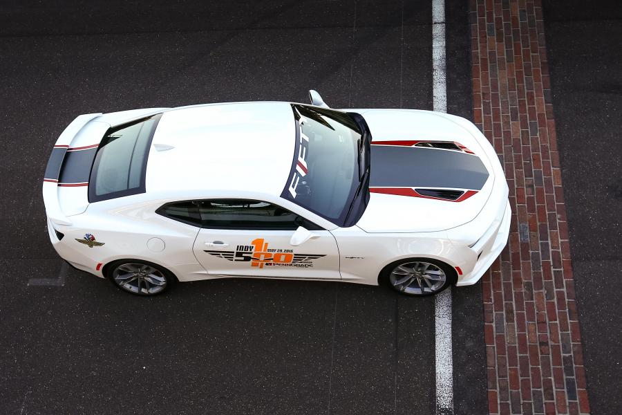  Chevrolet Camaro SS Indy 500 Pace Car 2016 года  (фото 10 из 15)